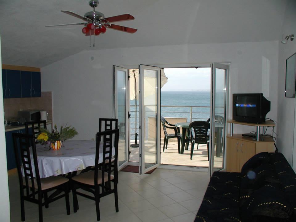Njofra Banj Apartment Exterior photo
